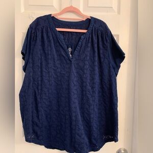 St. John's Bay Navy Eyelet Split-Neck Top. Size 2X $8